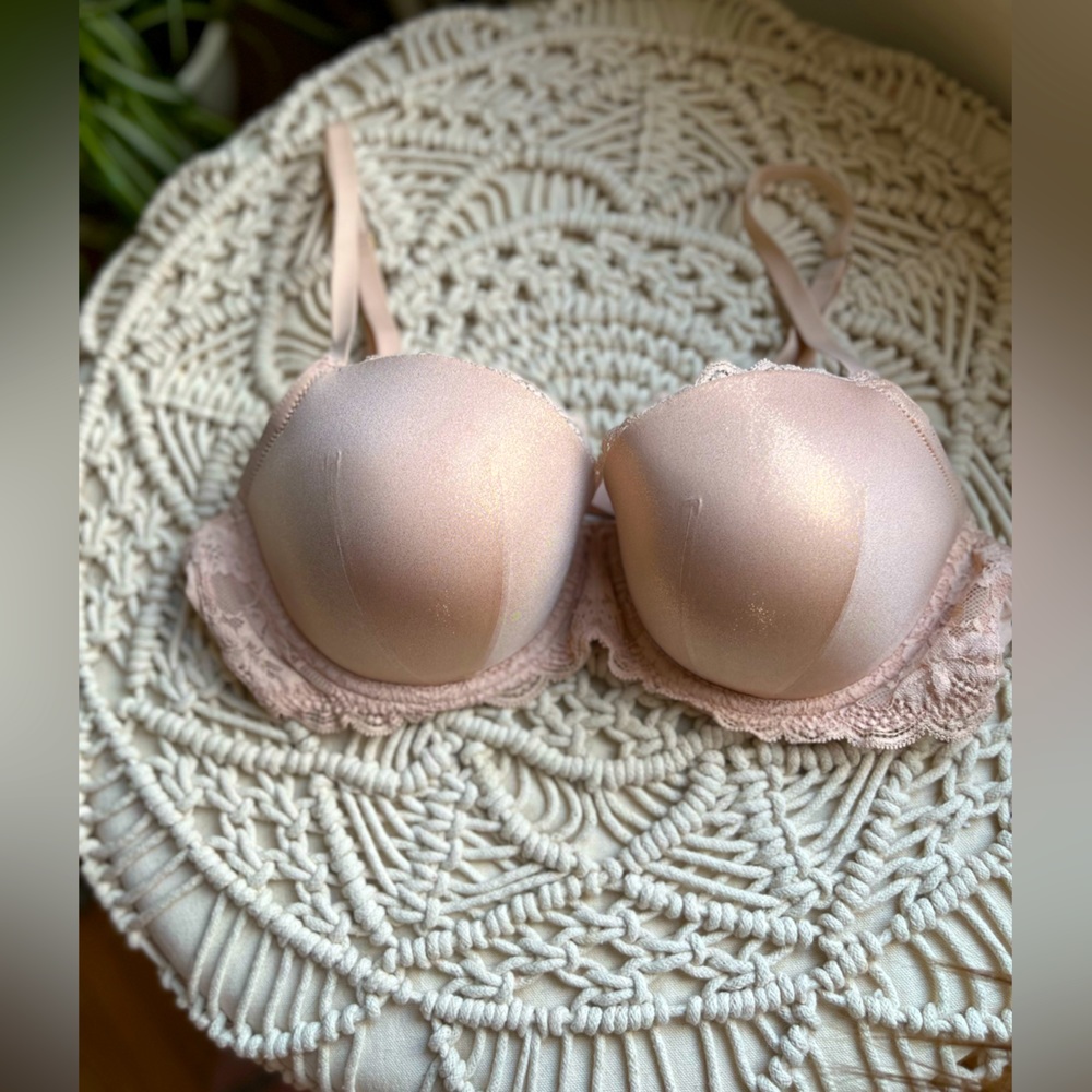 Victoria’s Secret Dream Angels lined demi bra 36D nude with gold shimmer